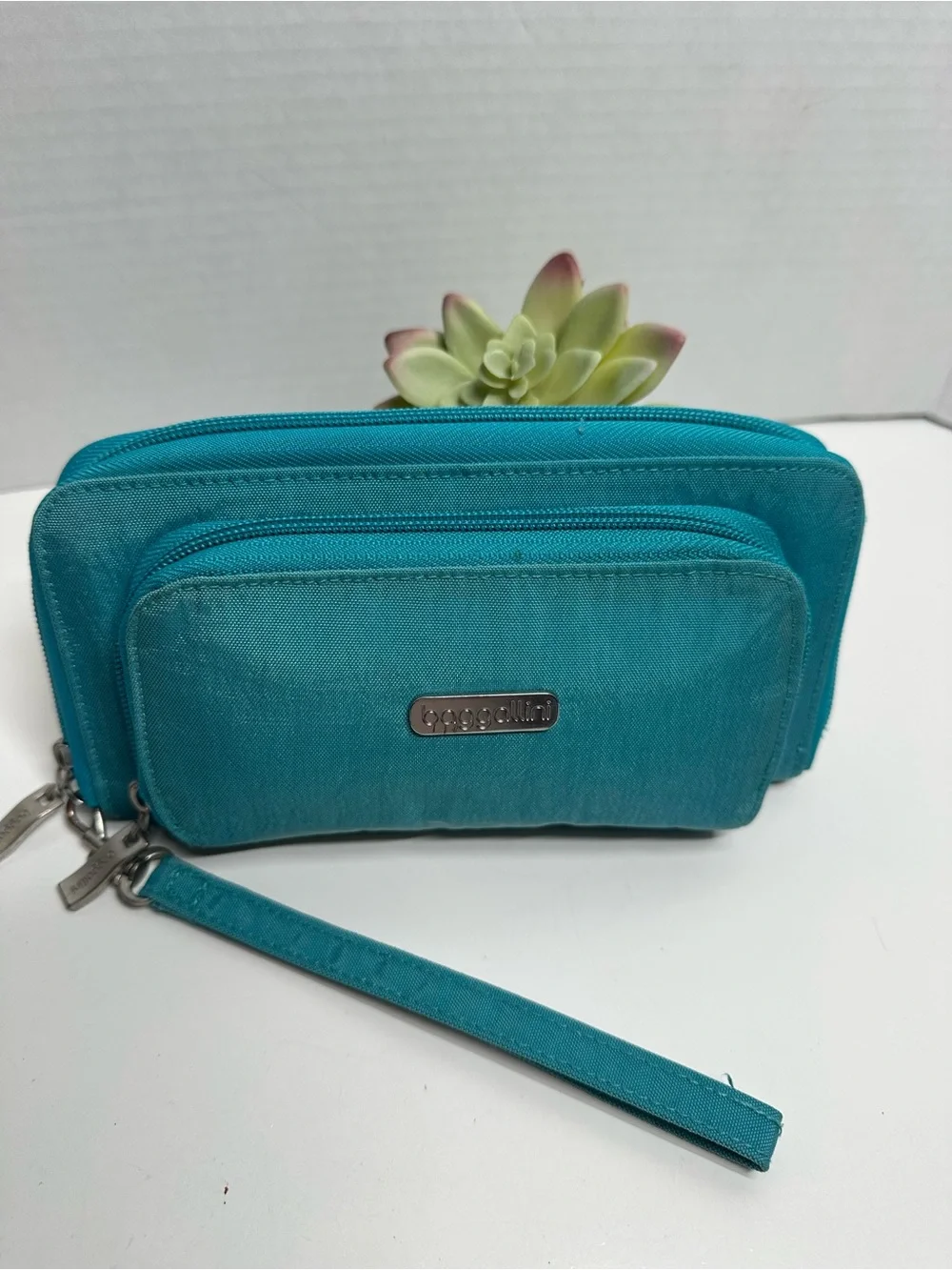 Teal Wristlet Organizer - Compact Women's wallet